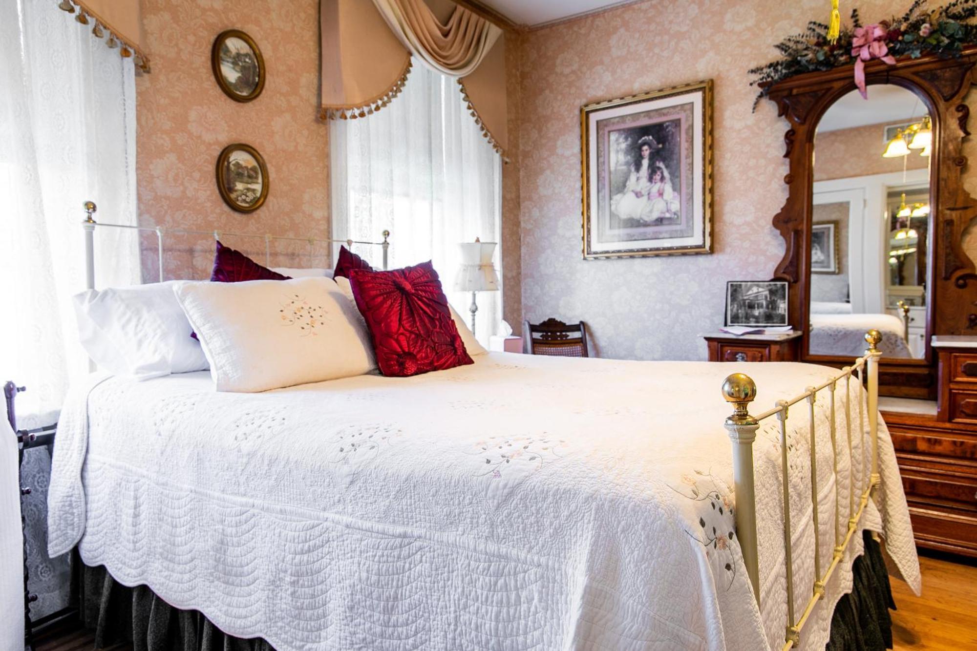 The Emig Mansion Bed & Breakfast York Phòng bức ảnh